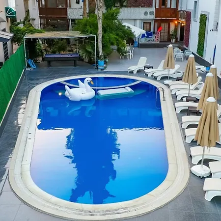 Casa Blue Hotel *